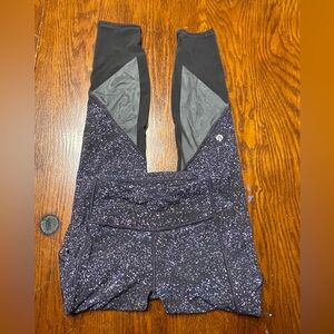 LULULEMON leggings size 2 purple black pockets